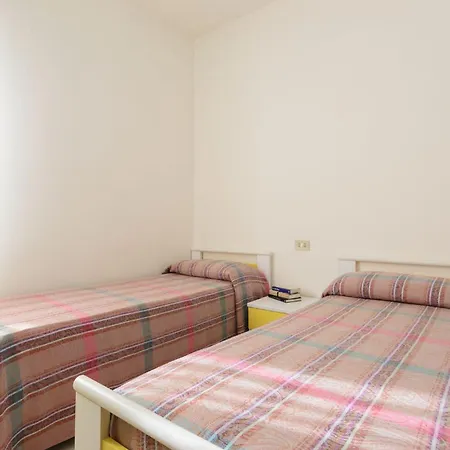 Charming Semi-detached In Lignano Lignano Sabbiadoro
